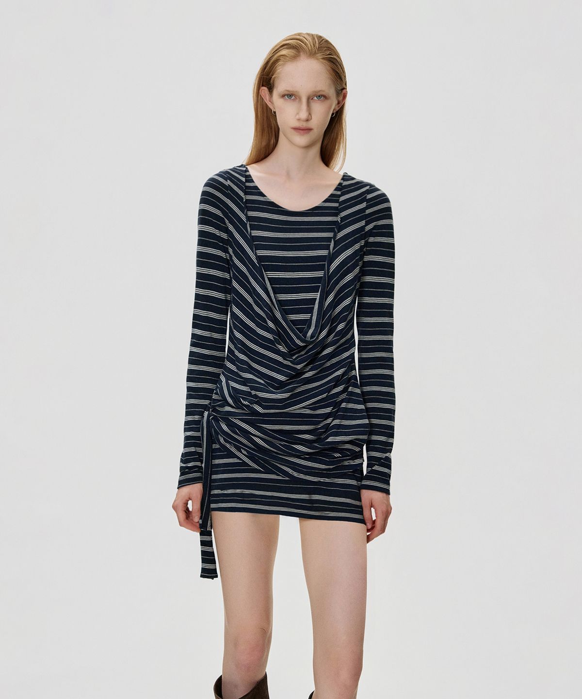 킴지수(KIMZISU) Deep Cowl Dress_NAVY