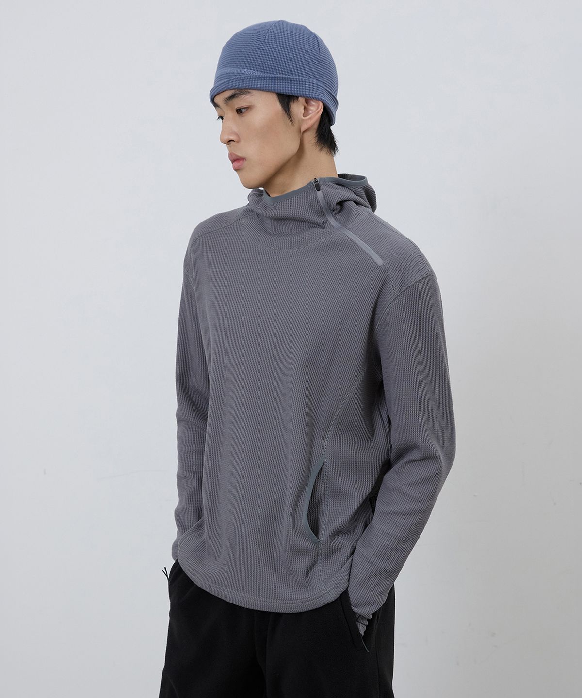 미치코런던 스포츠(MICHIKO LONDON SPORTS) 와플 후드 롱슬리브 그레이