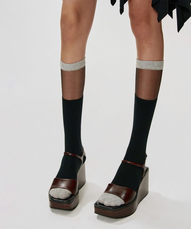 Sheer Color-Block Knee-High Socks_BLACK