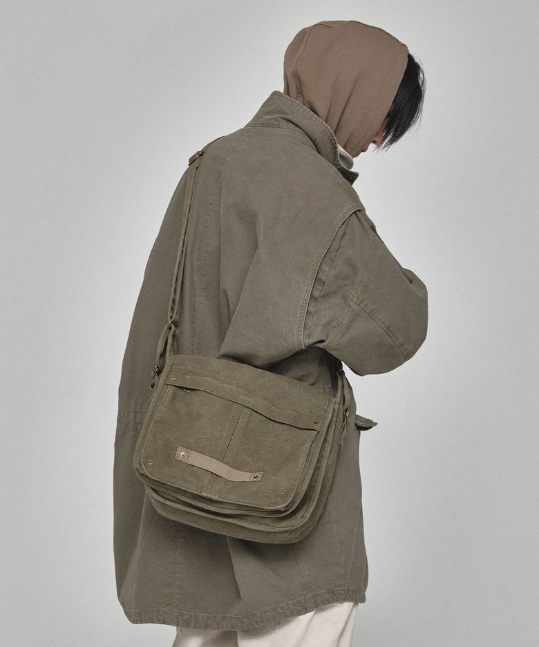 Raw Military Messenger Bag (Washed Khaki)