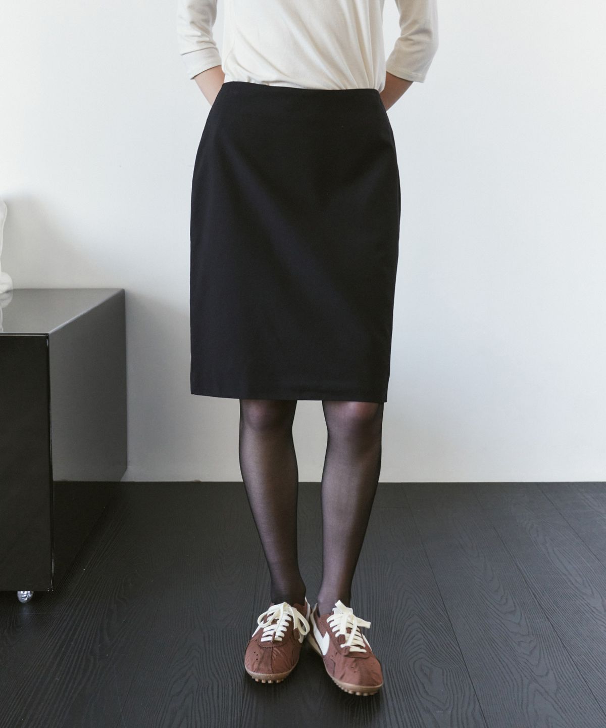 시야쥬(SIYAZU) SIST9075 심플 미디 스커트_Black