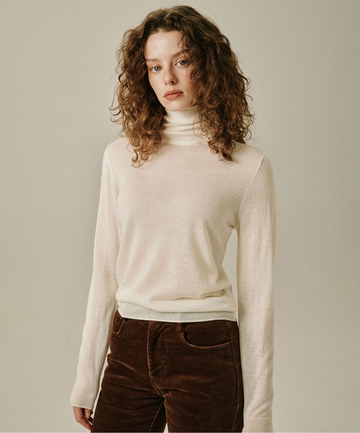 그린버터(GREENBUTTER) Wool Turtleneck Knit (Ivory)