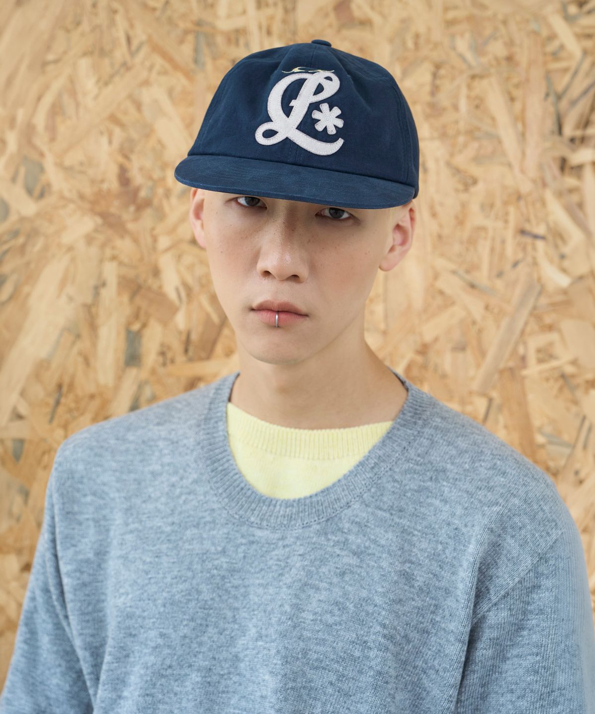 루저스클럽(LOSERS CLUB) 엘 로고 아플리케 워시드 캡 네이비