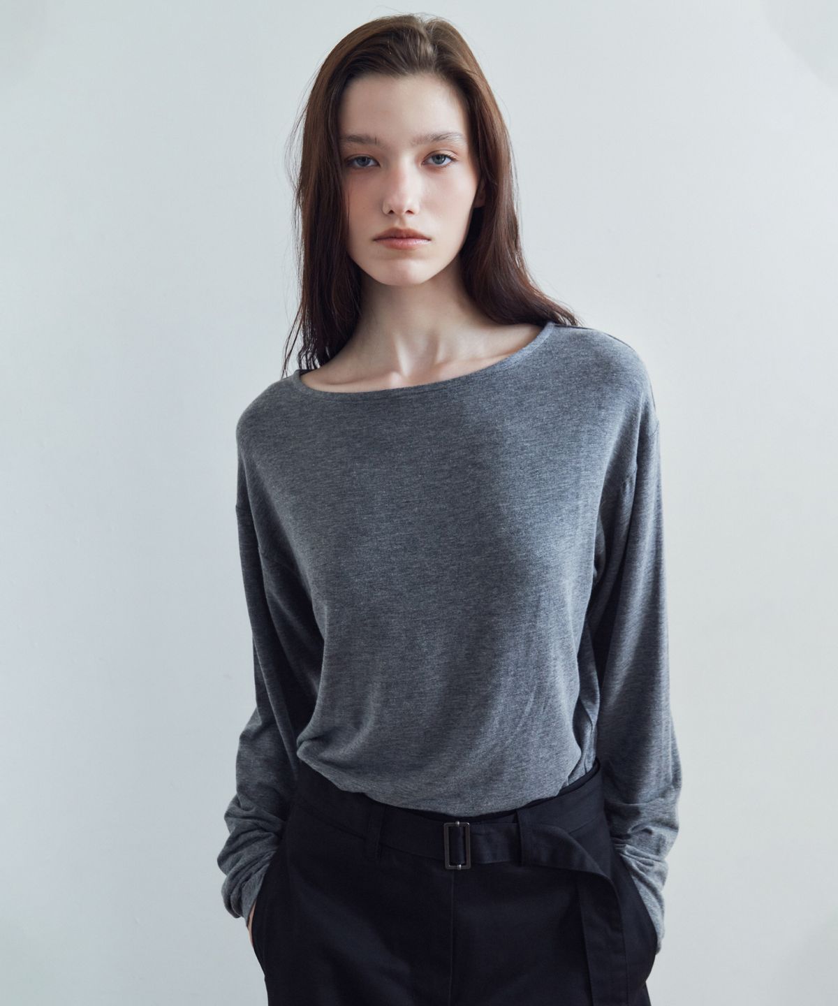 시야쥬(SIYAZU) SITP5312 보트넥 드롭 숄더 티셔츠_Melange gray