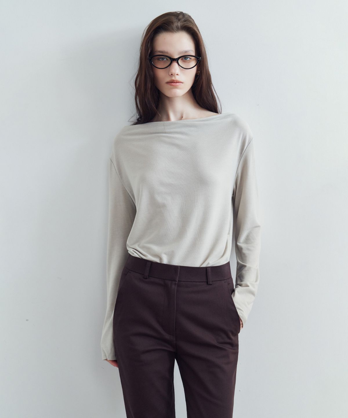 시야쥬(SIYAZU) SITP5307 카울넥 긴팔 티셔츠_Olive gray