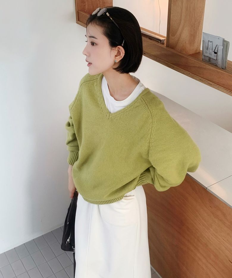 SIKN2156 울 블렌드 루즈 브이넥 니트_Olive