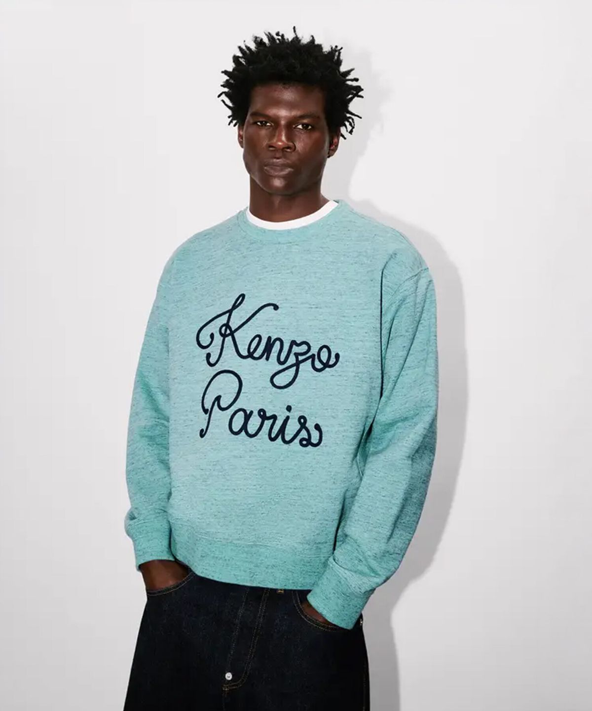겐조(KENZO) 남성 25FW 파리 체인 스티치 자수 클래식 스웻셔츠_K256AMW102TQX