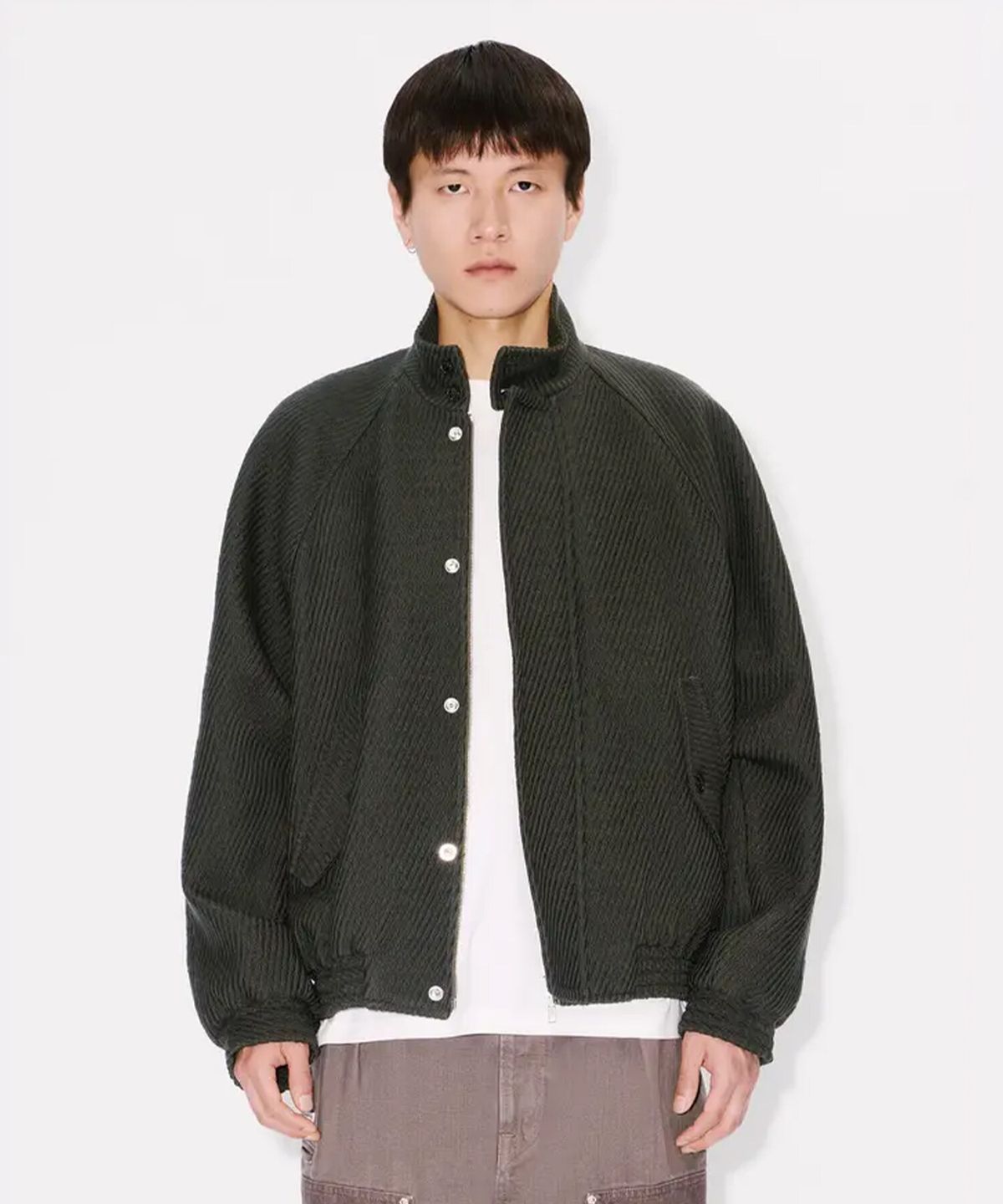 겐조(KENZO) 남성 25FW 해링턴 블루종_K256AMU102KAX