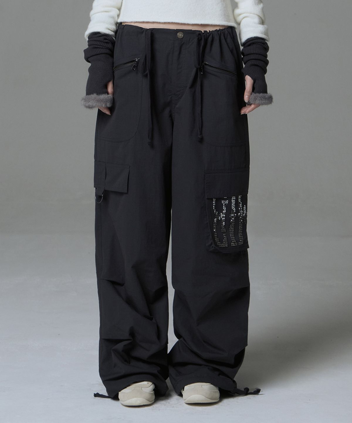 길라아카이브(GILAARCHIVE) MULTI POCKET CARGO PANTS_BLACK