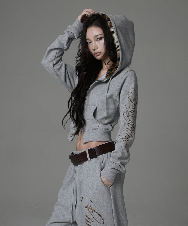 SIDE LETTERING LOGO LEOPARD FUR HOOD ZIP-UP_GREY
