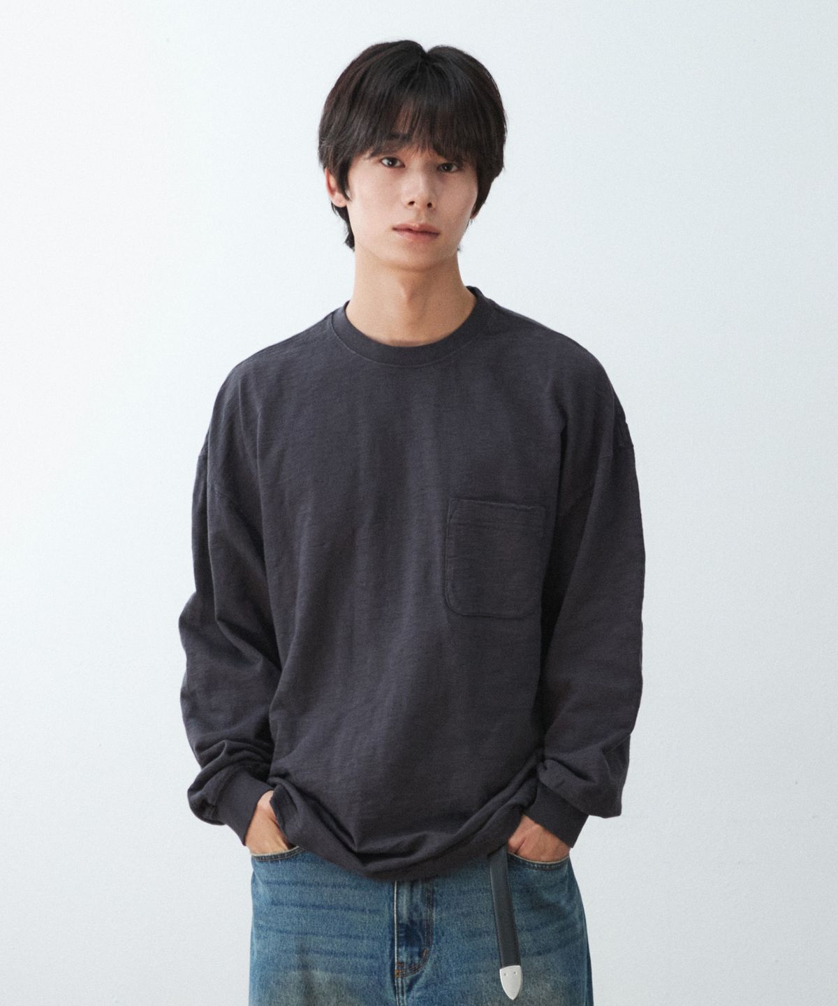 더블유엠씨(WMC) 슬럽 포켓 롱슬리브_CHARCOAL GREY