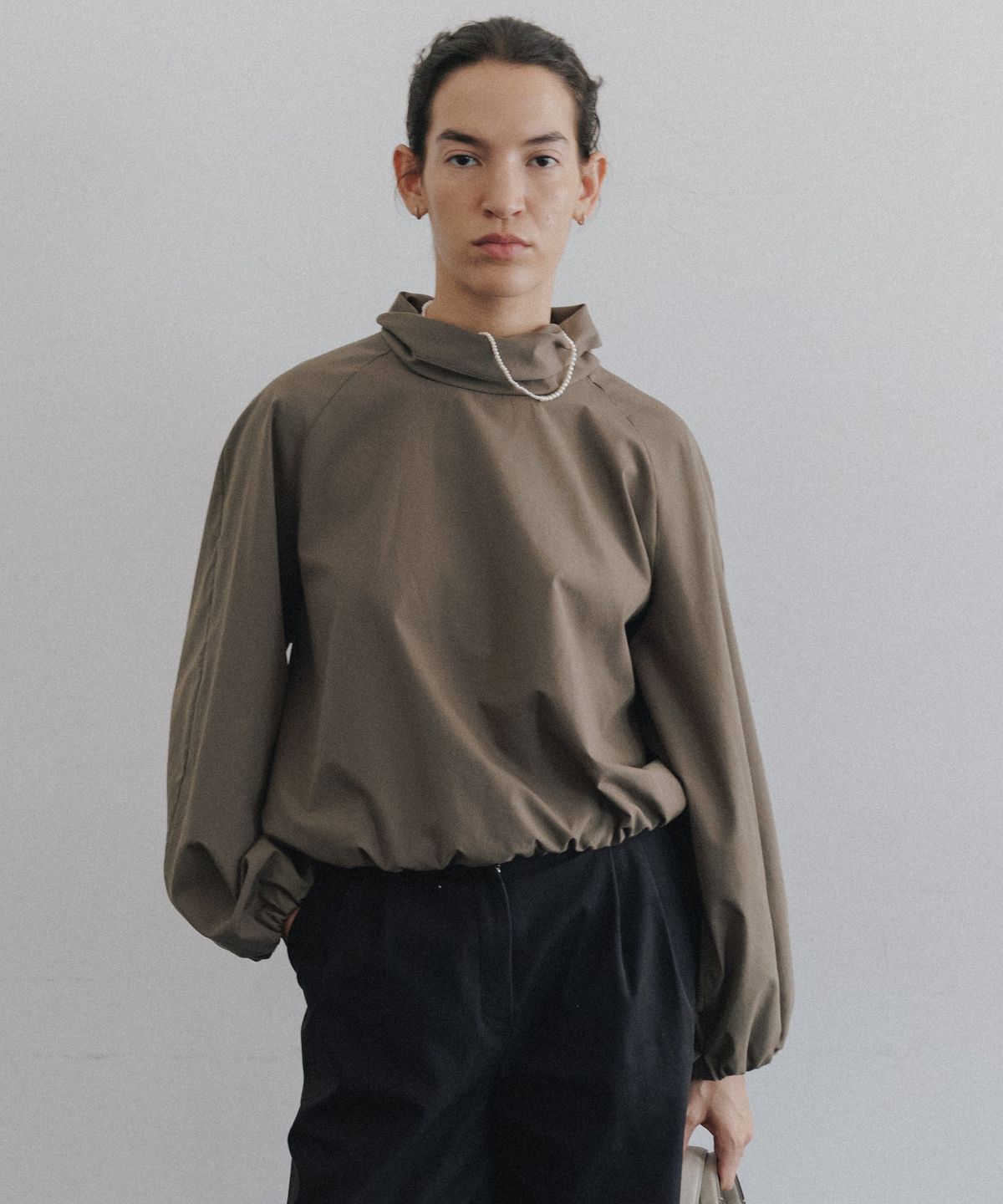 시엔느(SIENNE) Sabon Blouse (Khaki)