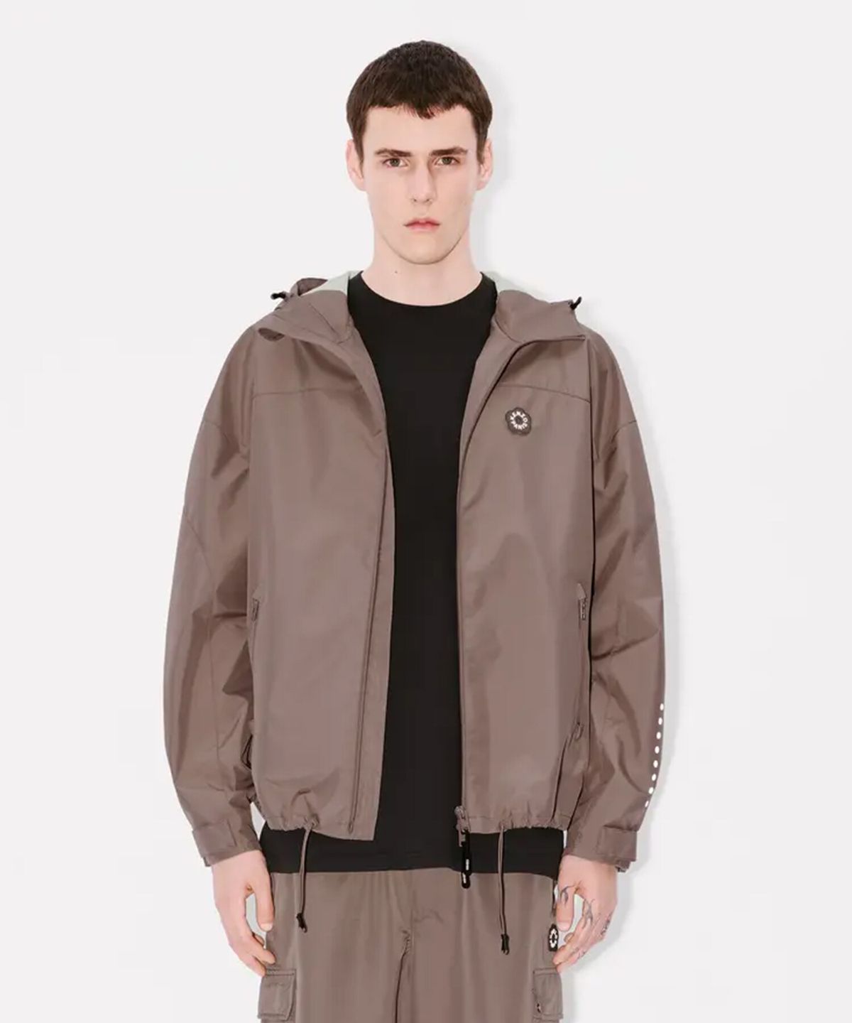 겐조(KENZO) 남성 보케 플라워 2.0 테크니컬 윈드브레이커_K256AMU501DCX