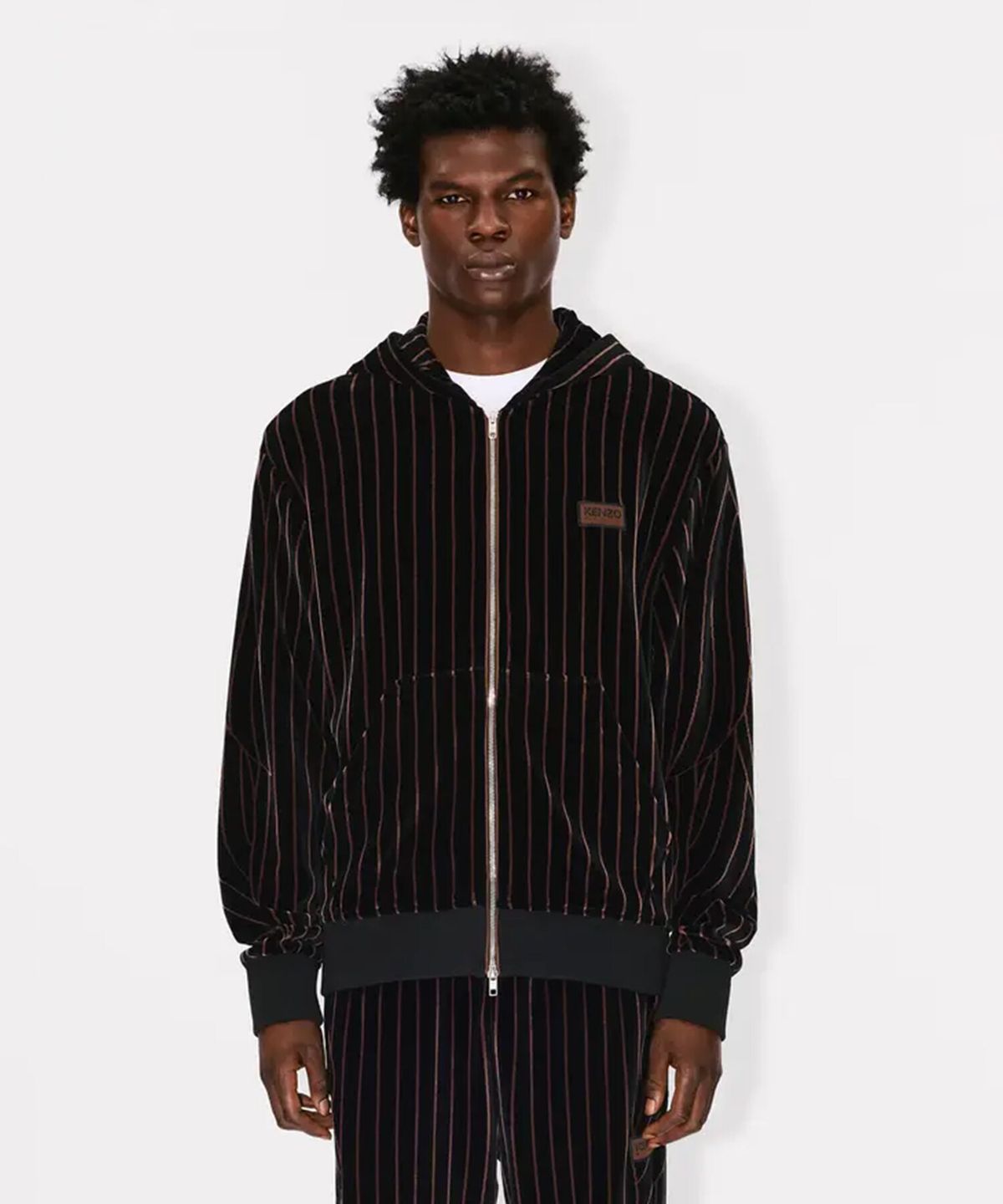 겐조(KENZO) 남성 25FW 리프 스트라이프 클래식 풀 집 업 후디_K256AMW101BKX