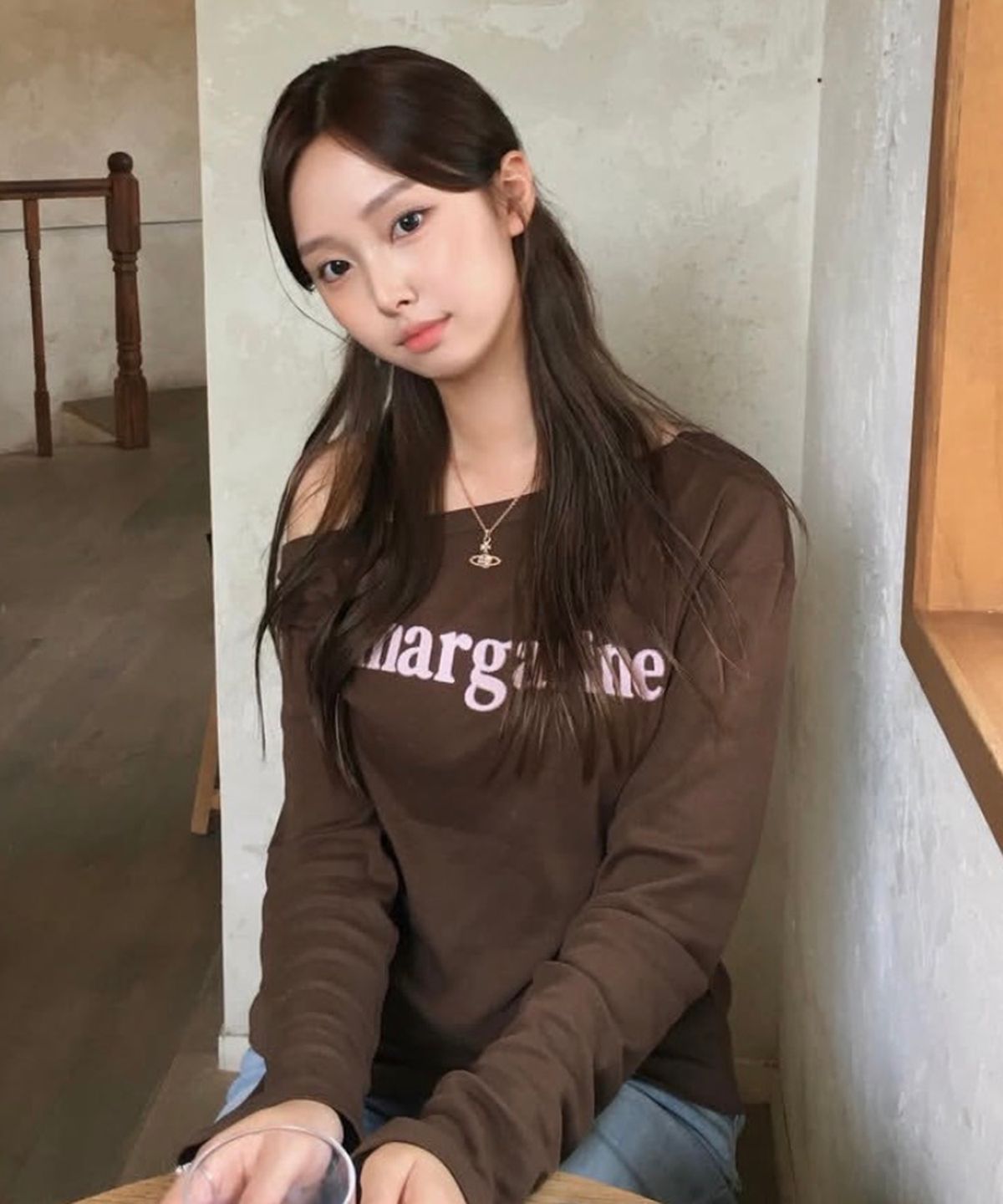 스트라이프마가린(STMG) 마가린 패치 원숄더 긴팔 티셔츠 브라운