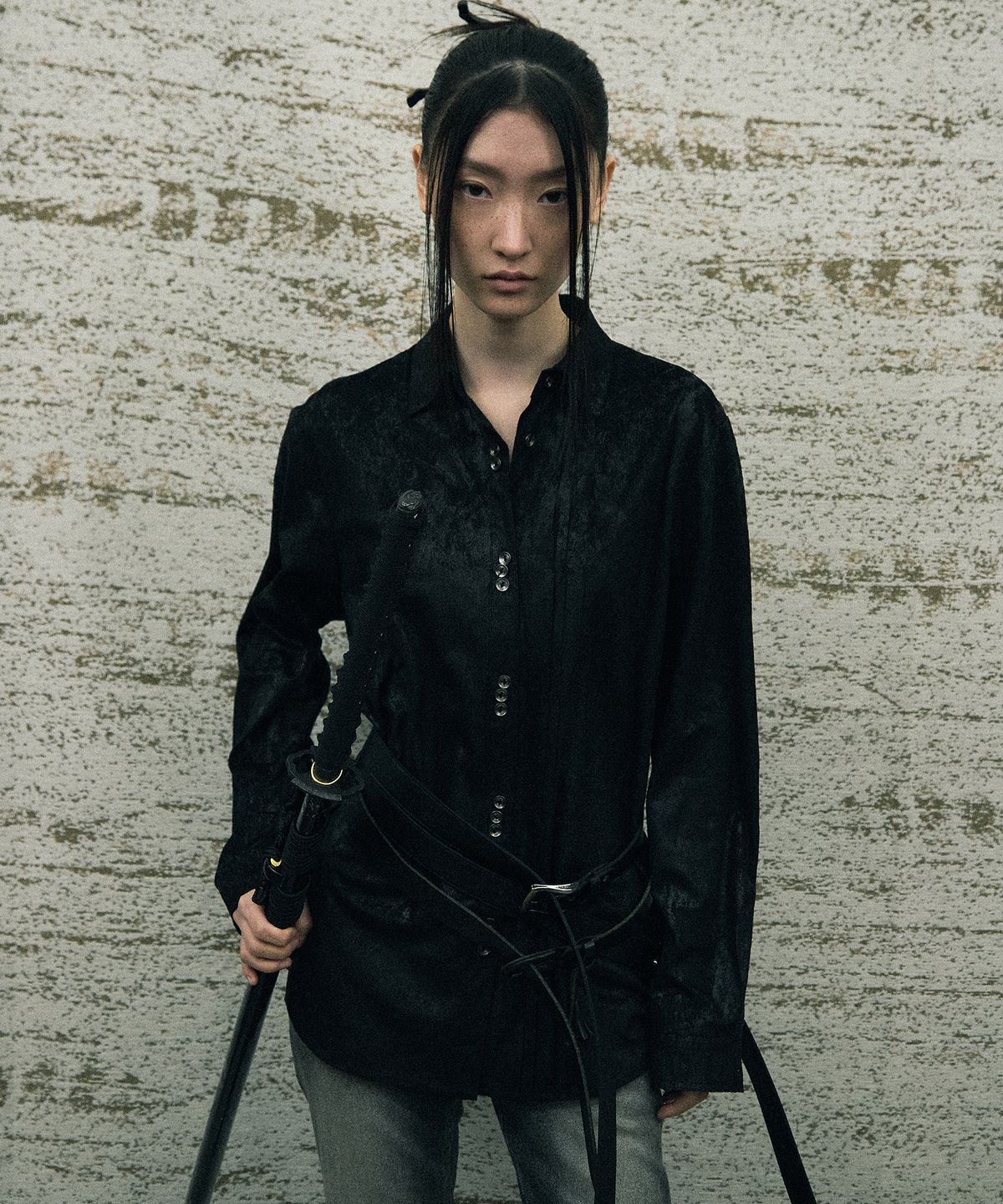 비엘알(BLR) Traced in Silence Shirt Black
