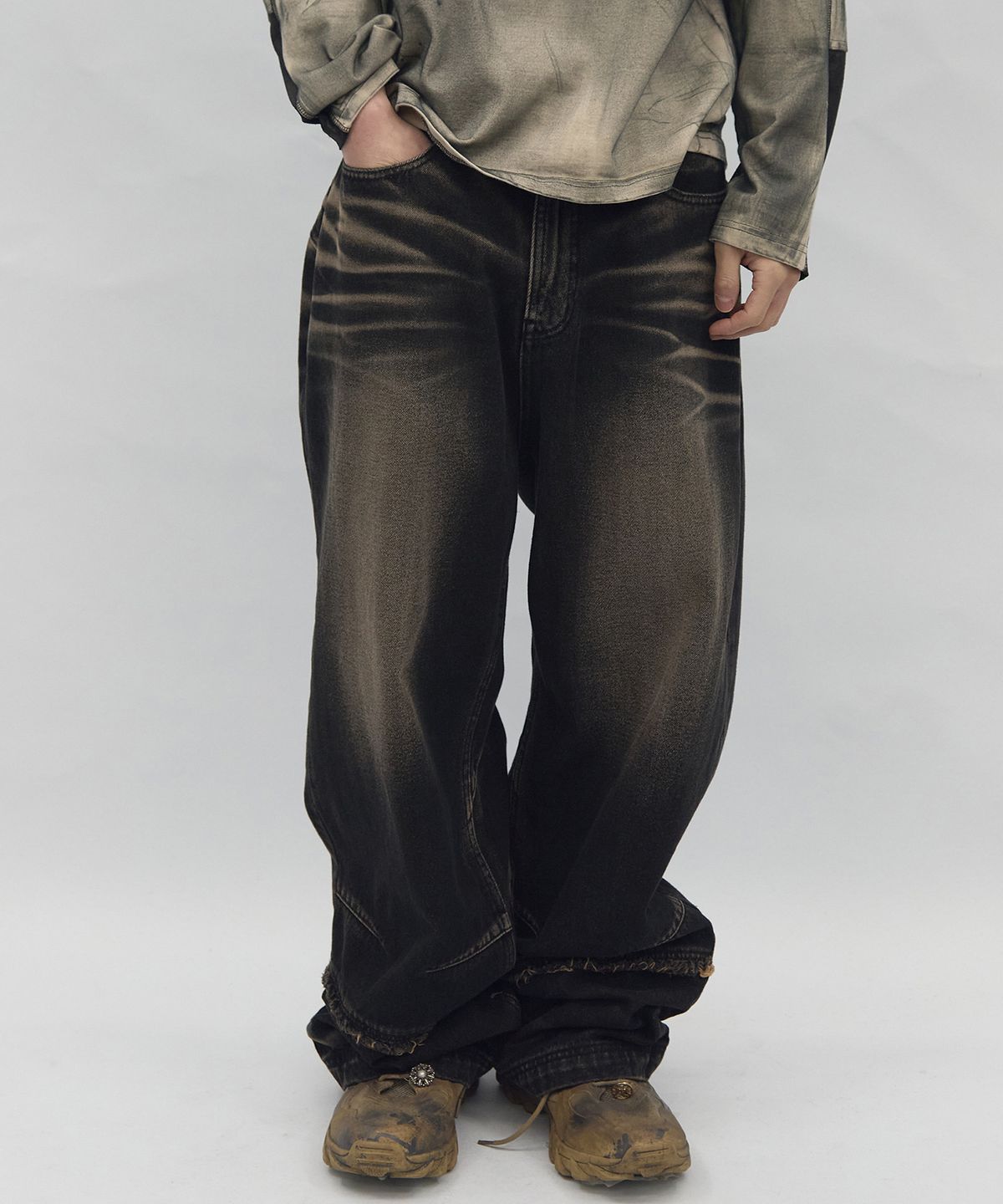 비엘알(BLR) Edge-Weighted Pants Brown