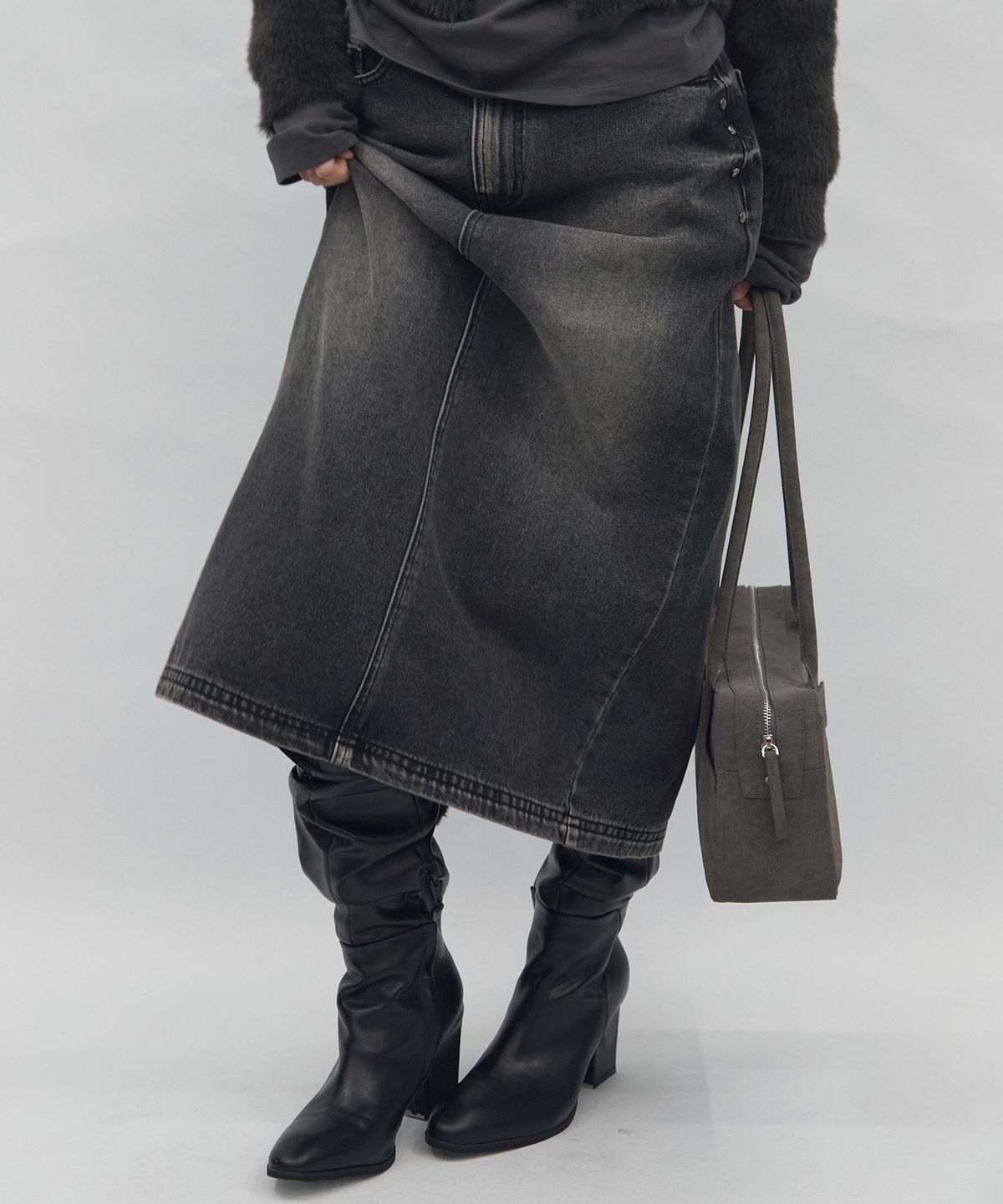 비엘알(BLR) Trace Denim Long Skirt Grey