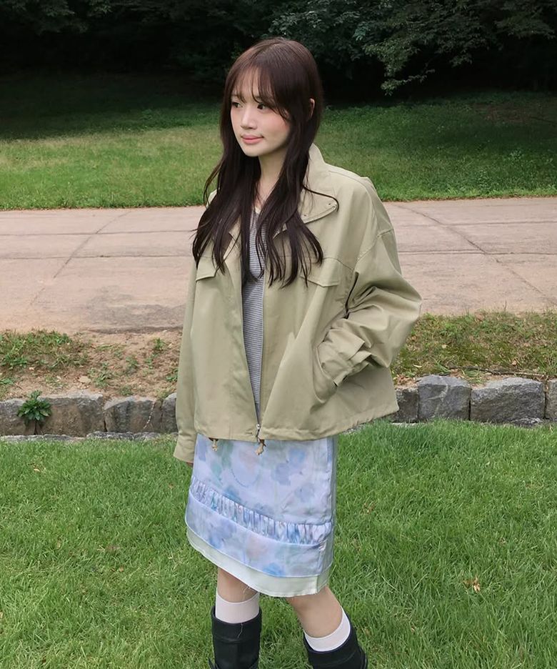 High-Neck Semi-Cropped Field Jacket, BEIGE
