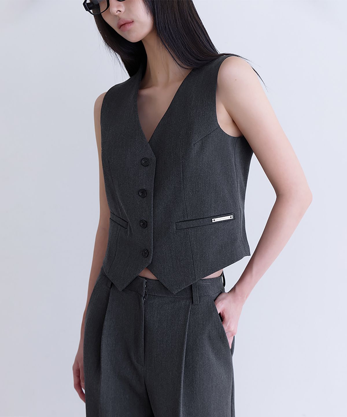 런던다다(LONDONDADA) [SET-UP] Essential Tailored Vest, CHARCOAL