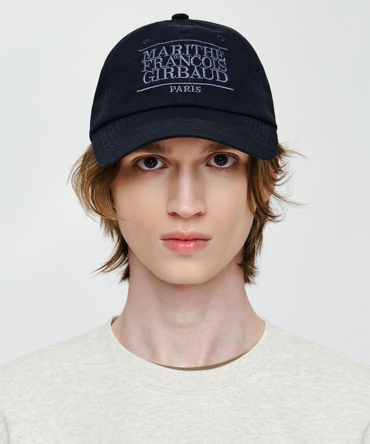 마리떼 프랑소와 저버(MARITHÉ + FRANҪOIS GIRBAUD) CLASSIC LOGO COVERED CAP dark navy