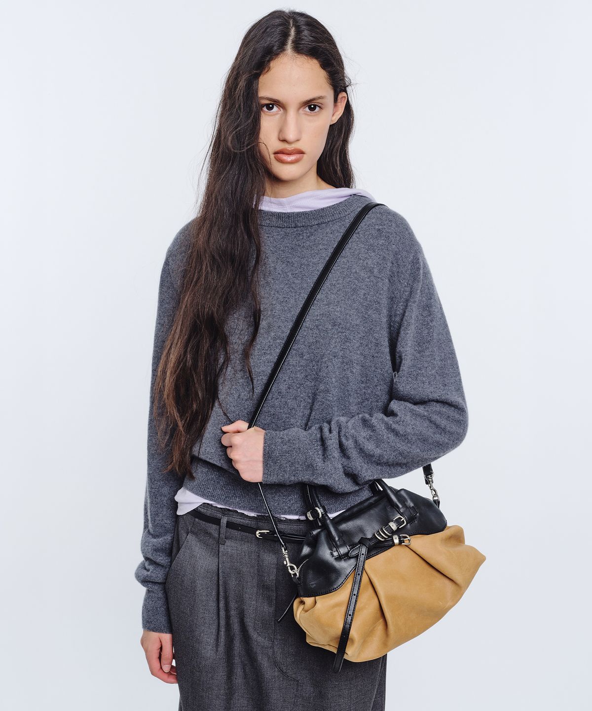 마지셔우드(MARGESHERWOOD) SOFT GRANDMA LAYERED MINI BAG_camel naked