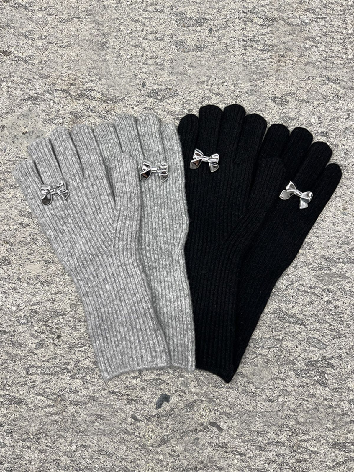노브포에티(NOVE POETI) SIMPLE RIBBON GLOVES 심플 리본 장갑