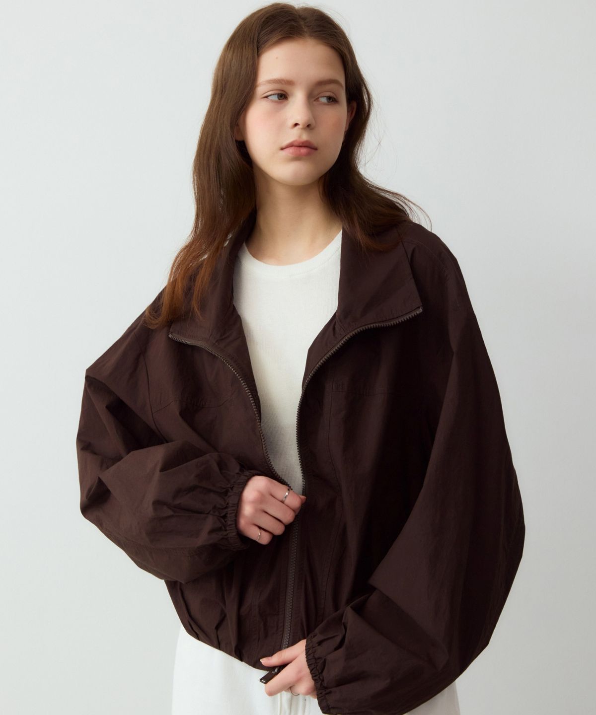 어다울(ADAUL) Label point pintuck blouson - brown
