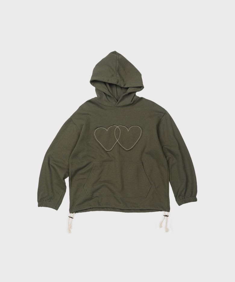 APPLIQUE HOODIE HEART KHAKI