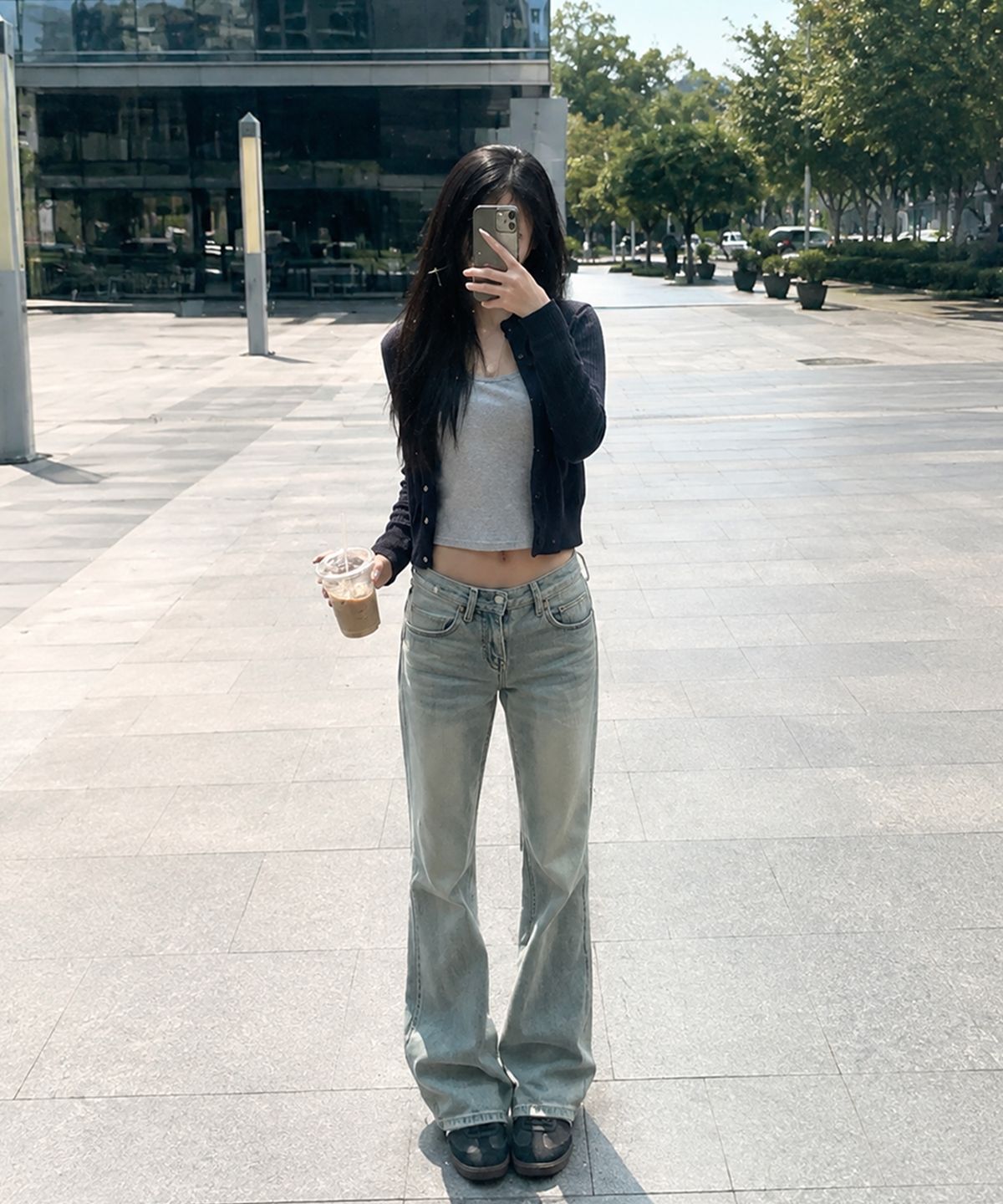 카미노(CAMINO) 로우 세미 와이드 부츠컷 데님 팬츠 미드 블루