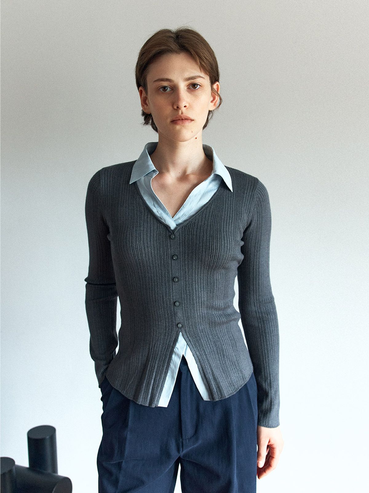 헌치(HUNCH) Shirts Layered V-Neck Top