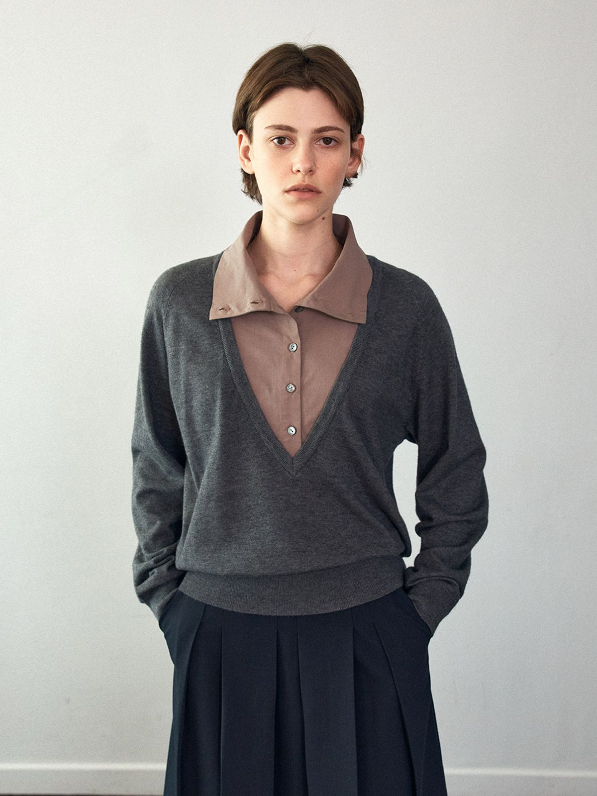 헌치(HUNCH) Layered V Neck Knit