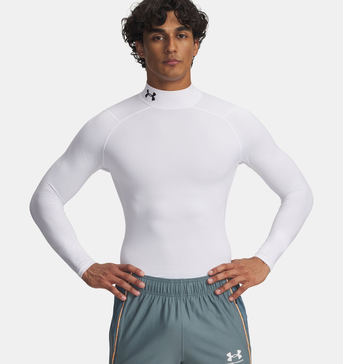 언더아머(UNDERARMOUR) 남성 ColdGear 아머 컴프레션 모크 1366072-100