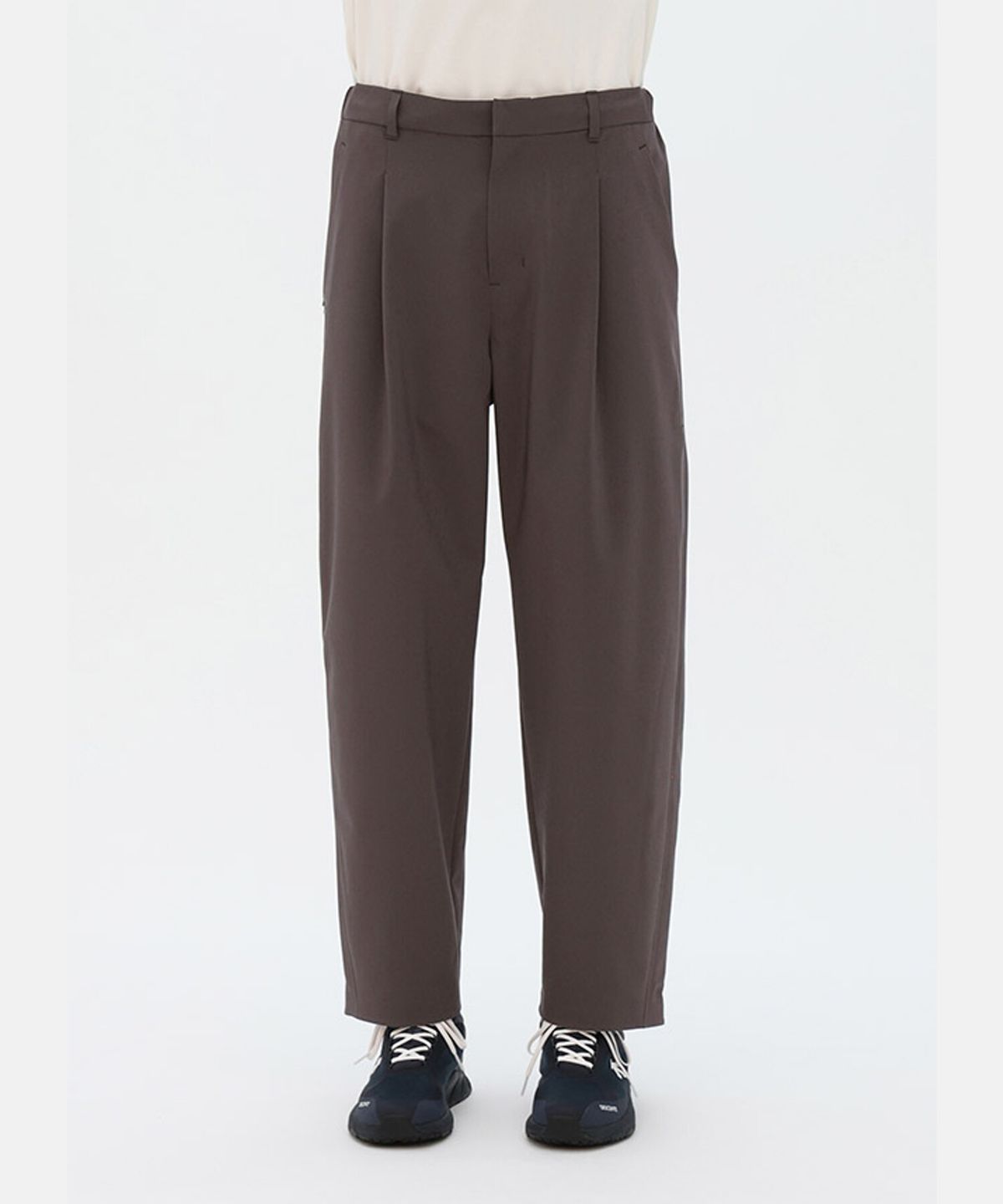 데상트(DESCENTE) [ALLTERRAIN] SEAMLESS STRETCH TAPERED PANTS 브라운 SR311KPT71