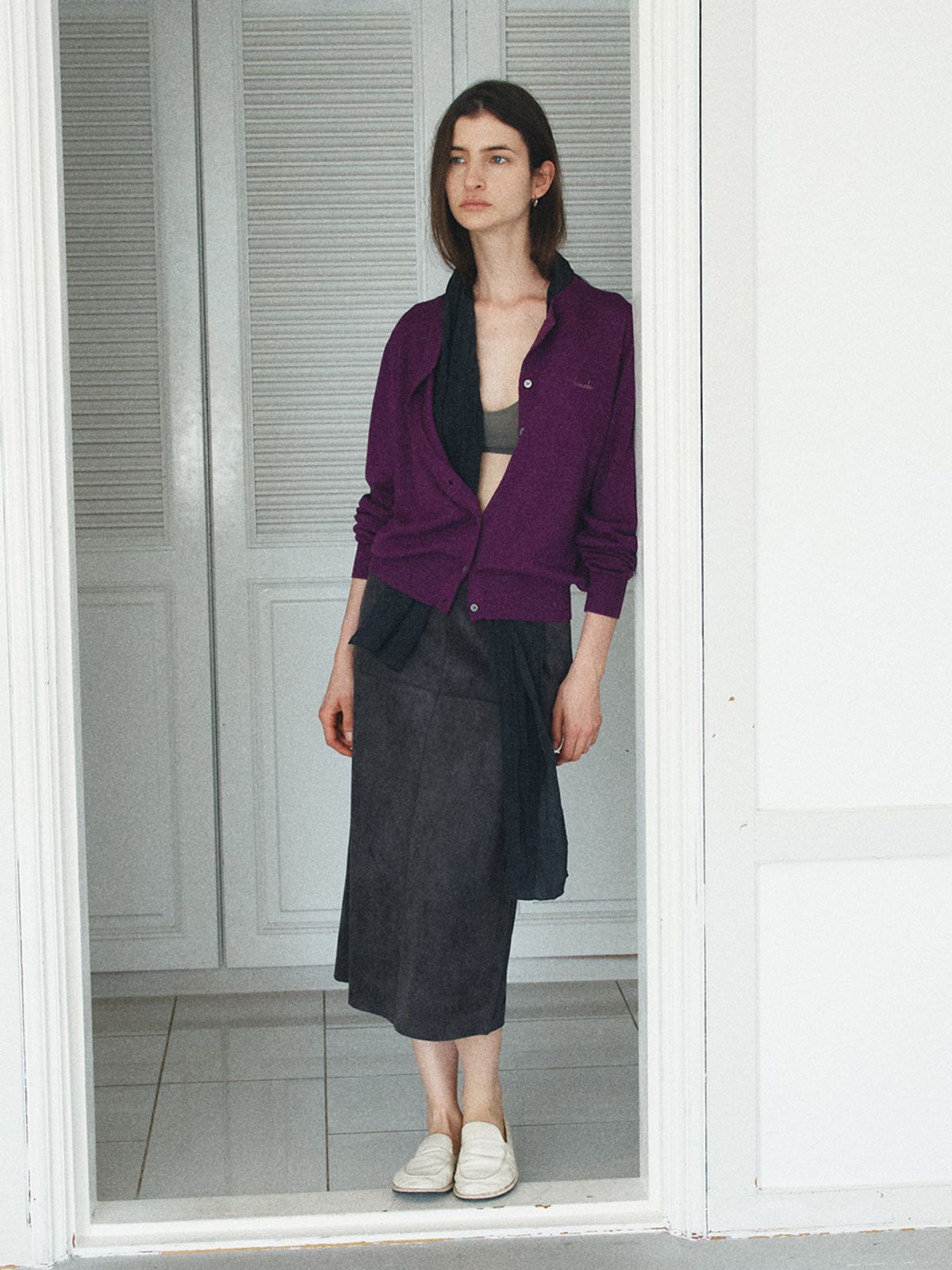 헌치(HUNCH) Modern Suede Midi Skirt