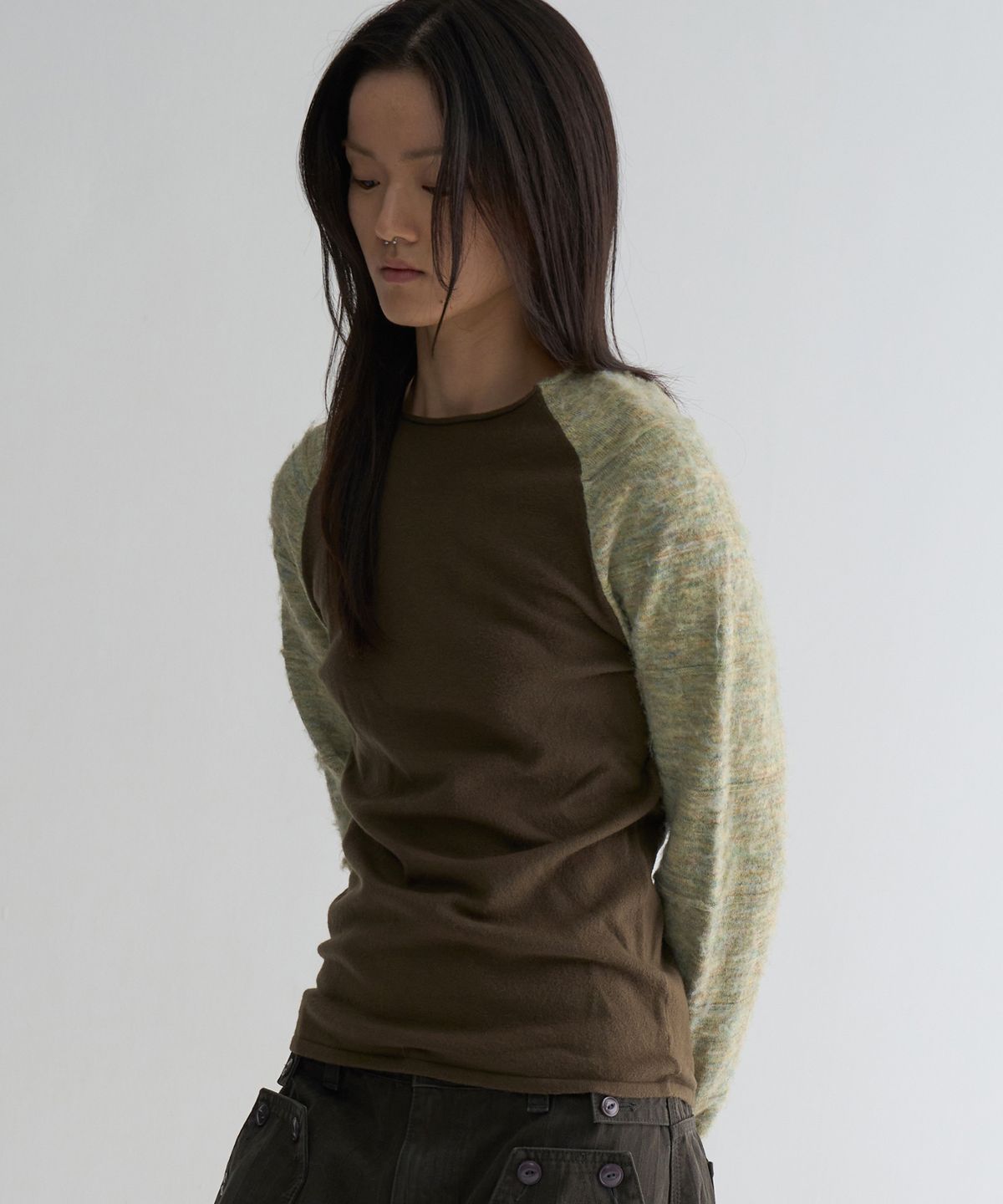 웰빙익스프레스(WELLBEING EXPRESS) Mix Sleeve Knit Khaki
