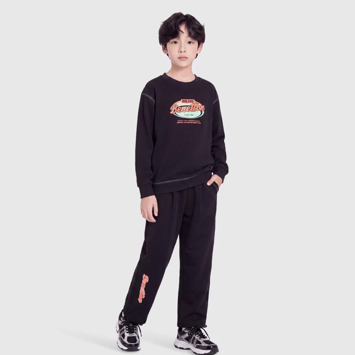 베네통키즈(BENETTONKIDS) 배기핏 트레이닝 팬츠_QATP03641BK