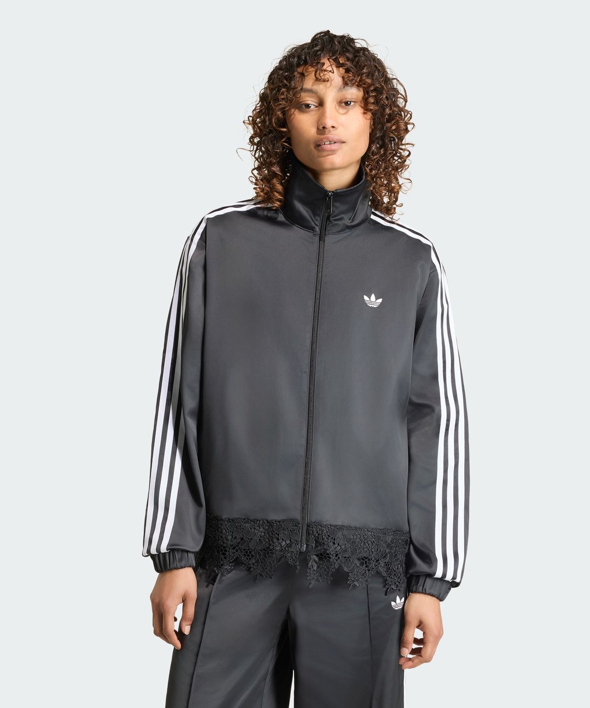 아디다스(ADIDAS) 새틴 레이스 파이어버드 루즈 트랙탑 - 블랙 / LF2670