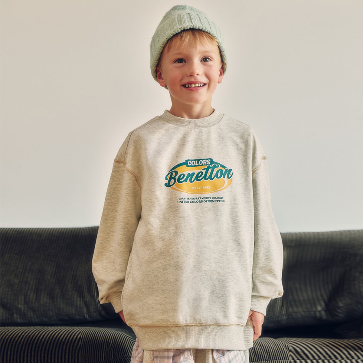 베네통키즈(BENETTONKIDS) 그래픽 컬러 포인트 맨투맨_QAMT04641OT