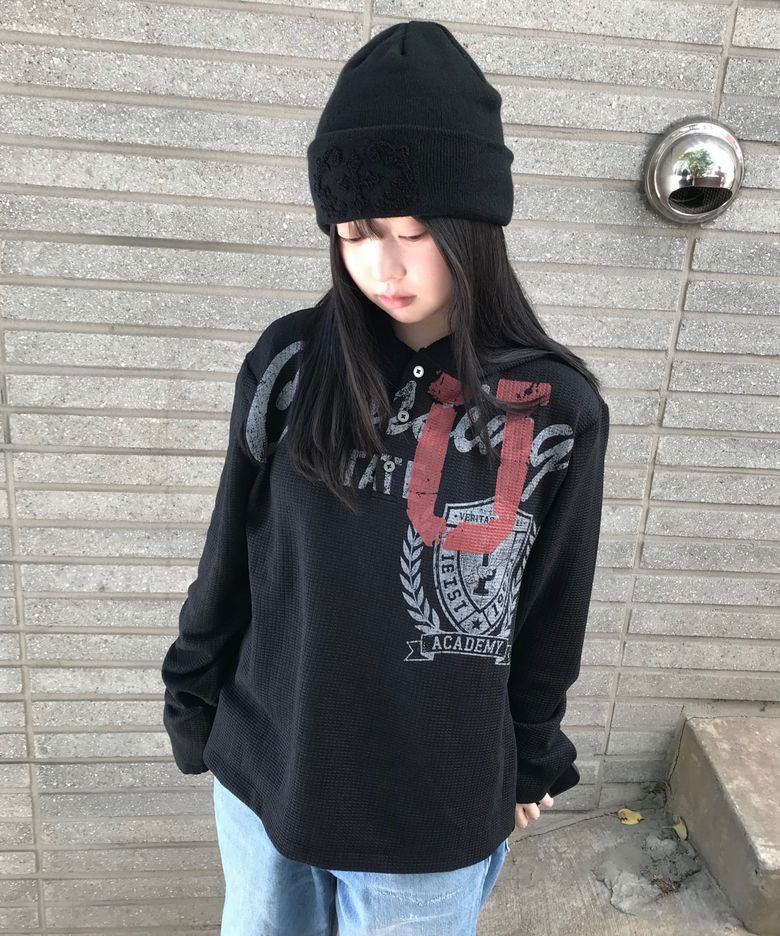 [IDWS×그리못] Emblem Henley Neck Hoodie Black