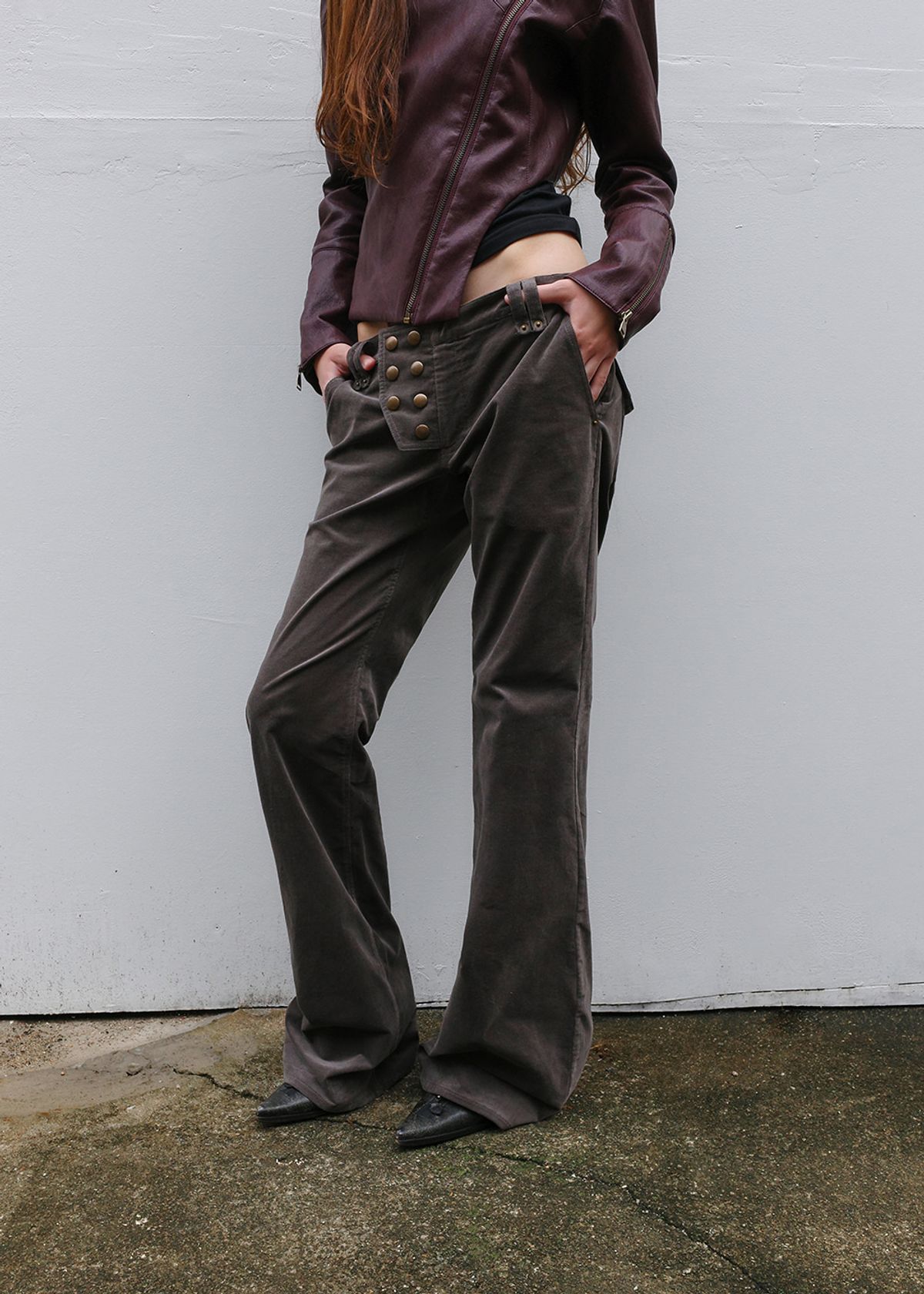 필세(PHILCE) Offset Corduroy Pants, Khaki Brown