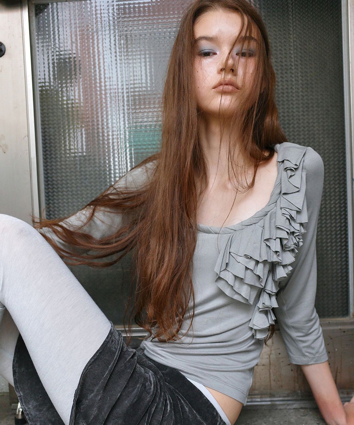 필세(PHILCE) Ruffle Half Sleeve, Gray