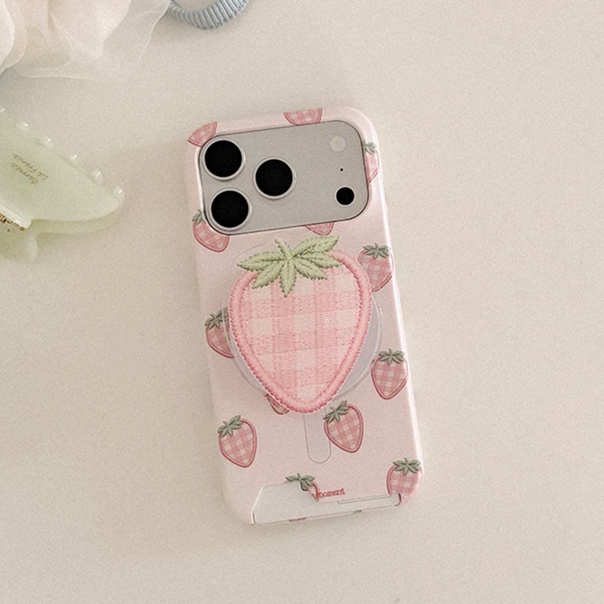 메이드모먼(MADEMOMENT) [SET] strawberry picnic 맥세이프 카드수납 폰케이스+맥세이프 아크릴스마트톡