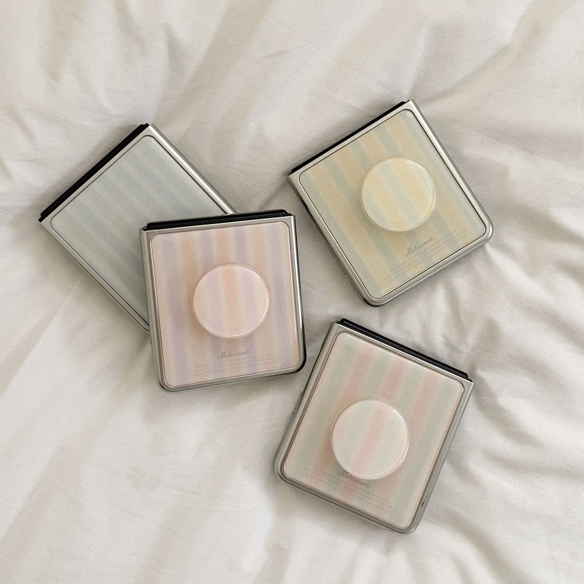 메이드모먼(MADEMOMENT) [SET] soft pastel stripe 제트플립 실버 범퍼케이스+에폭시톡 (맥세이프 선택)