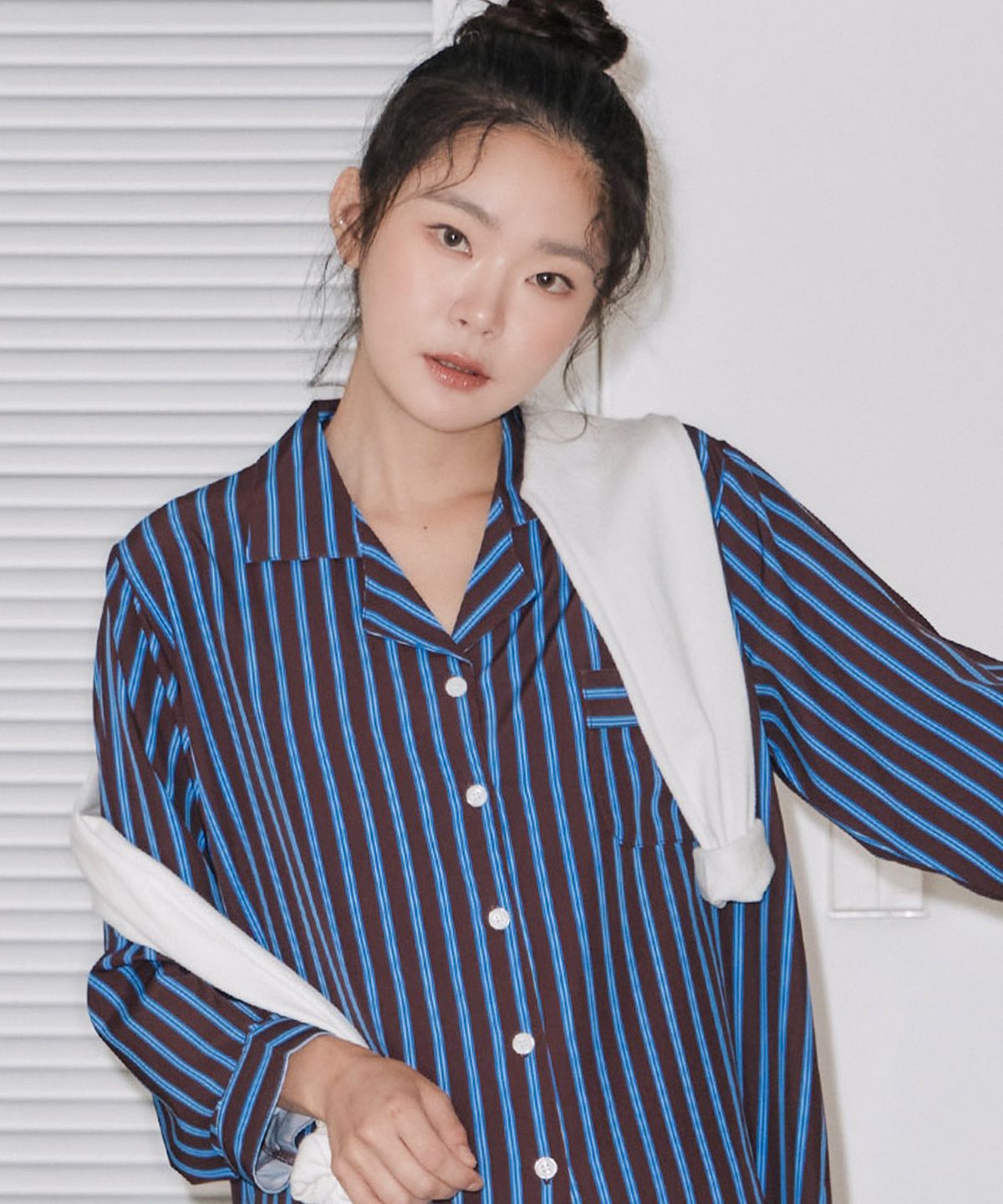 오프아워(OFFHOUR) 쇼콜라 마린 긴팔 잠옷 세트