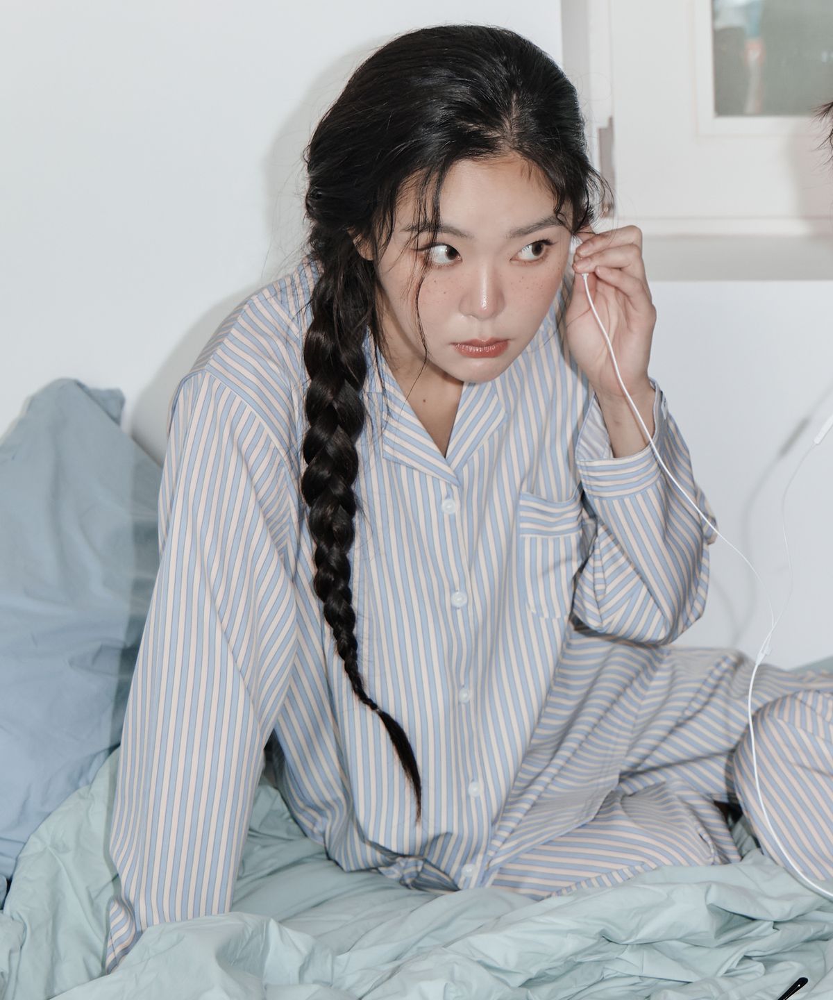 오프아워(OFFHOUR) 헤일로 긴팔 잠옷 세트