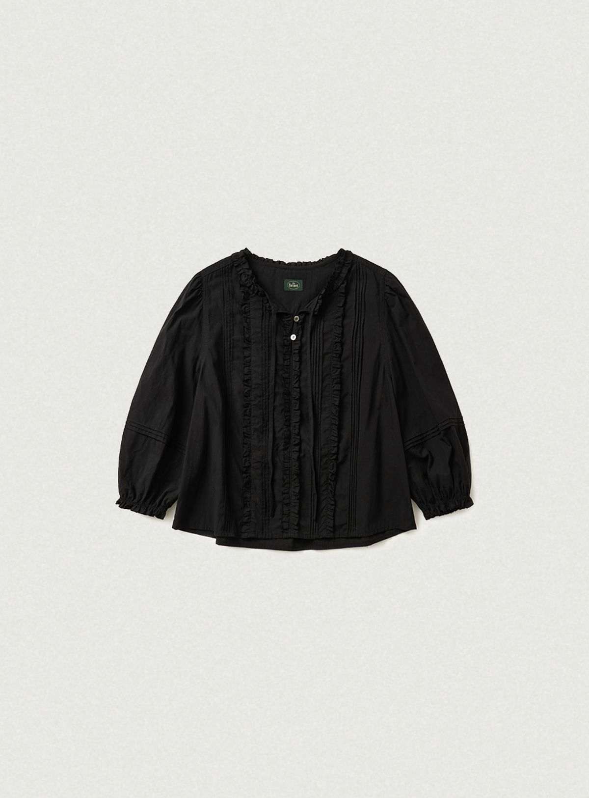 더바넷(THEBARNNET) Pevia Frill Pintuck Blouse_Black