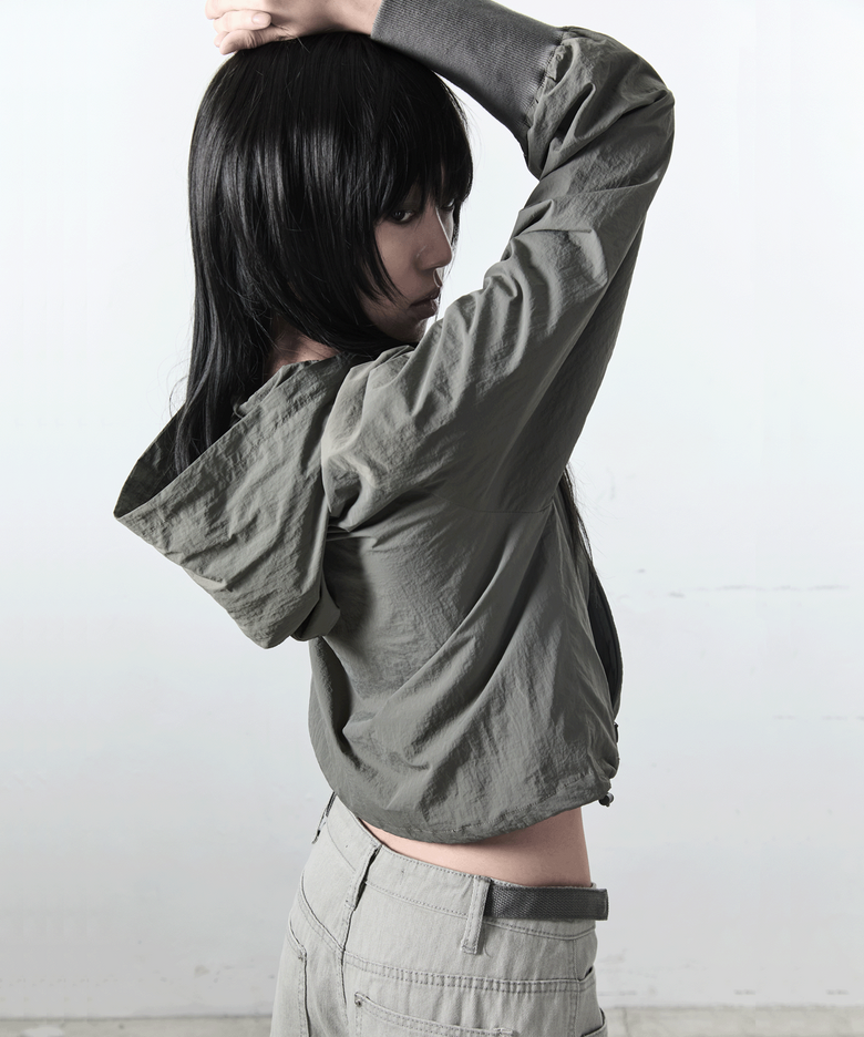 Cropped Panel Zip Windbreaker / Drak Grey