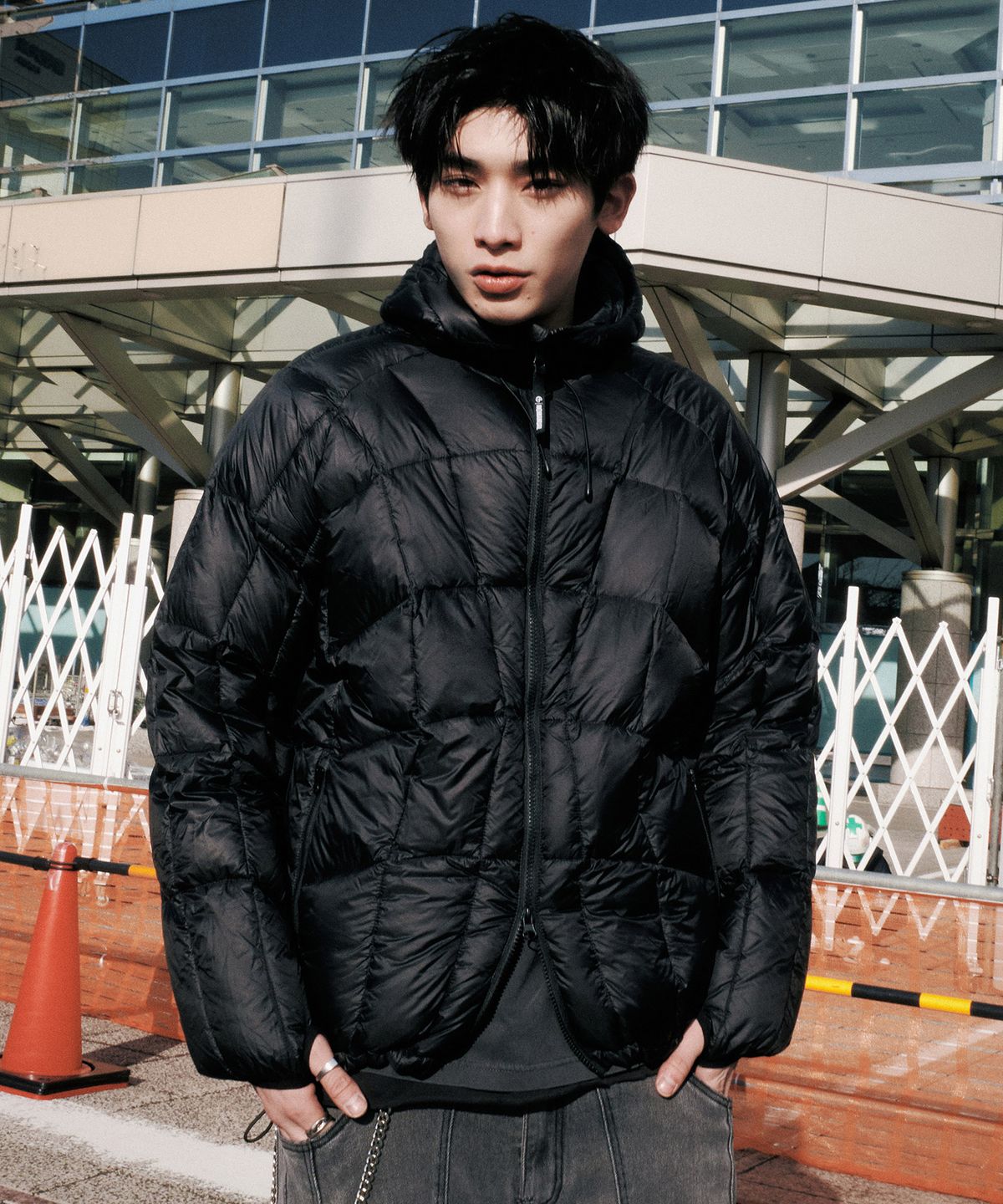 노매뉴얼(NOMANUAL) TABULA SHEER DUCK DOWN - BLACK