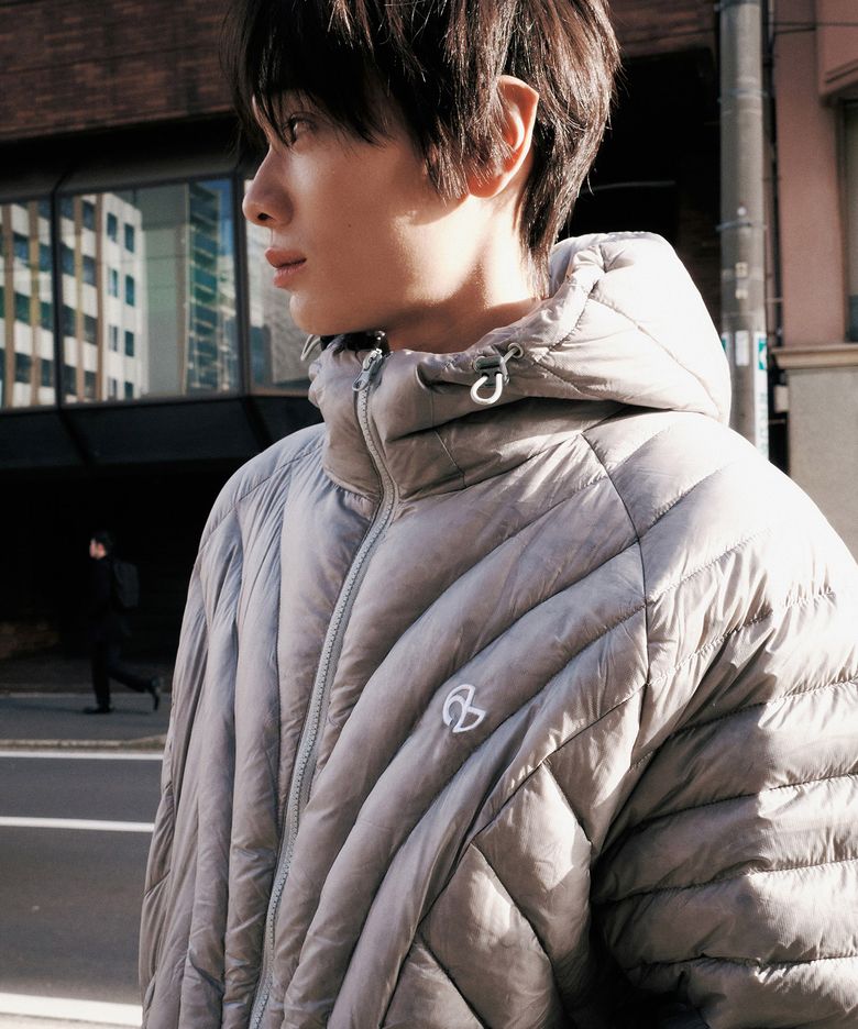NUBES SHEER LIGHT DUCK DOWN - CHARCOAL